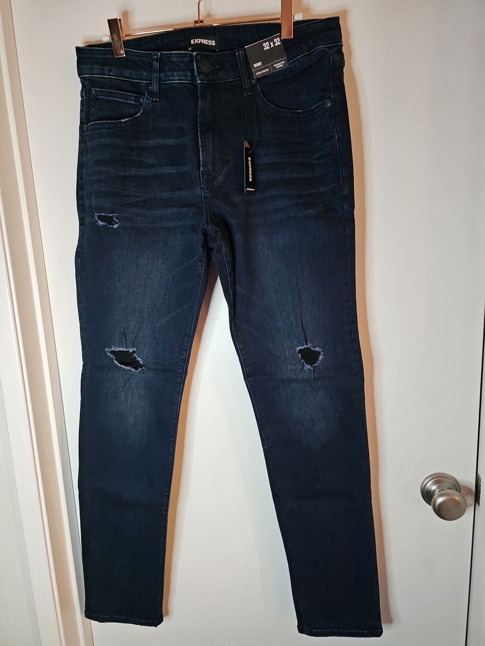 Express Men’s Skinny Hyper Stretch Distressed Dark Wash Jeans 32x32